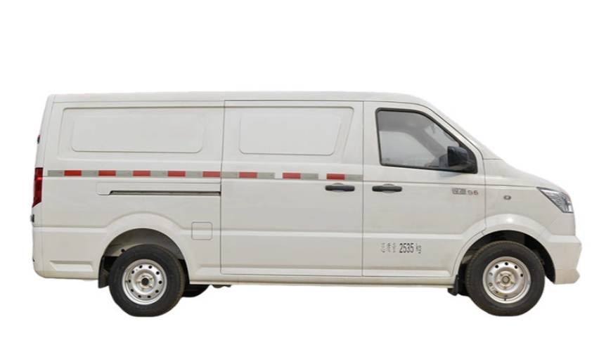 14 Seater Gasoline Minivan for Group Transit